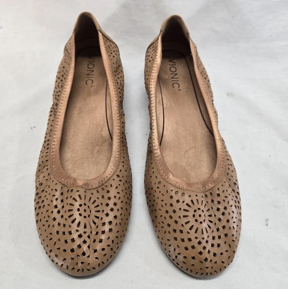 Vionic Women's Size 9 Brown Robyn Perforated Leather Ballet Flats Shoes - Picture 3 of 5